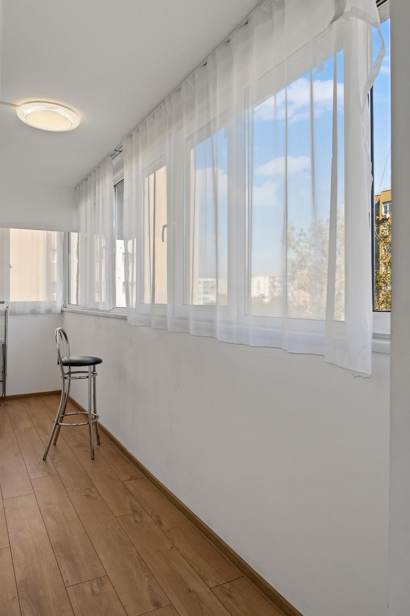 Apartament De Lux Drumul Taberei Bucarest Exterior foto